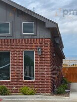 1004 Hidden Hls St in Mission, TX - Building Photo