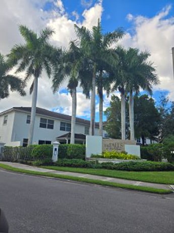 property at 7070 Venice Way