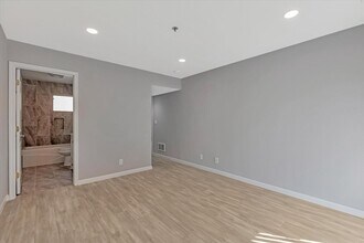 181 Centre St in Mountain View, CA - Building Photo - Building Photo