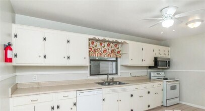 2655 N Harbor Dr in Mobile, AL - Building Photo - Building Photo