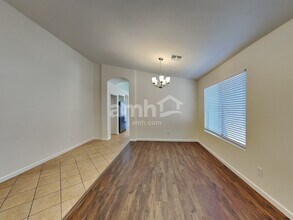 7818 S 46th Dr in Phoenix, AZ - Building Photo - Building Photo