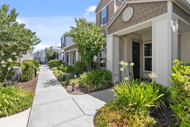 property at 3286 Owl ct