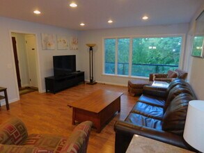 819 Kenwood Pkwy, Unit 11 in Minneapolis, MN - Foto de edificio - Building Photo