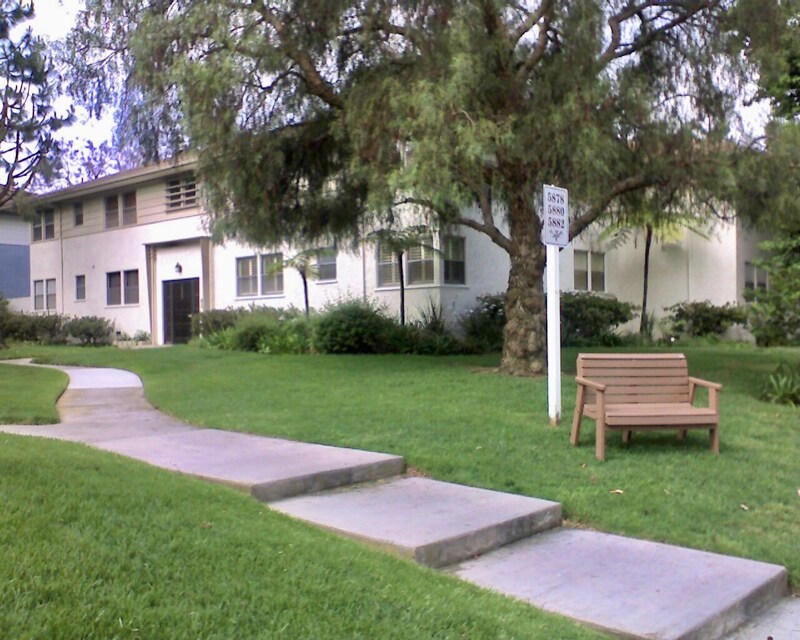 5882 Bowcroft St in Los Angeles, CA - Building Photo