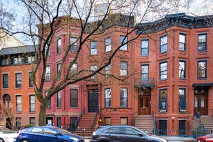 206 Prospect Pl in Brooklyn, NY - Building Photo