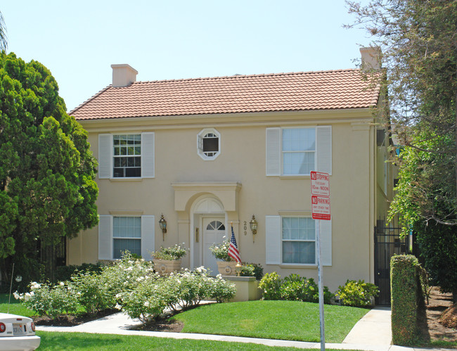 209 S Hamilton Dr in Beverly Hills, CA - Building Photo - Building Photo