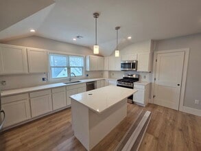 28 Brooks St in Boston, MA - Building Photo - Building Photo