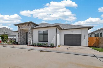 10403 Anchorage Passage in Richmond, TX - Building Photo - Building Photo