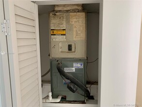 11307 SW 200th St-Unit -114-B in Miami, FL - Building Photo - Building Photo