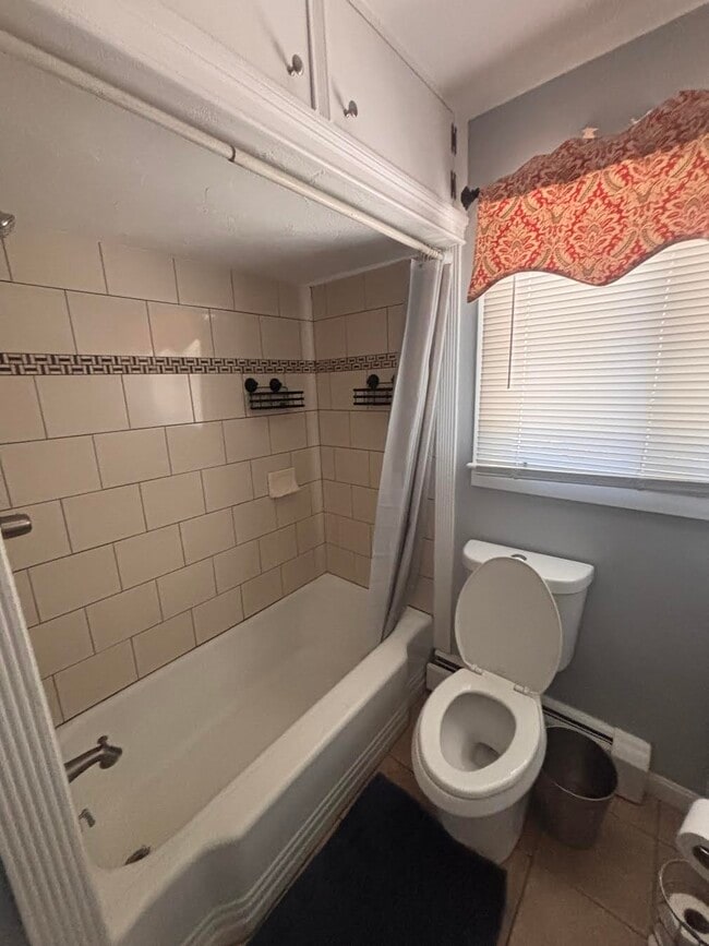 3 Averill Ter in Waterville, ME - Foto de edificio - Building Photo