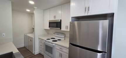 10504 Caminito Rimini in San Diego, CA - Building Photo - Building Photo