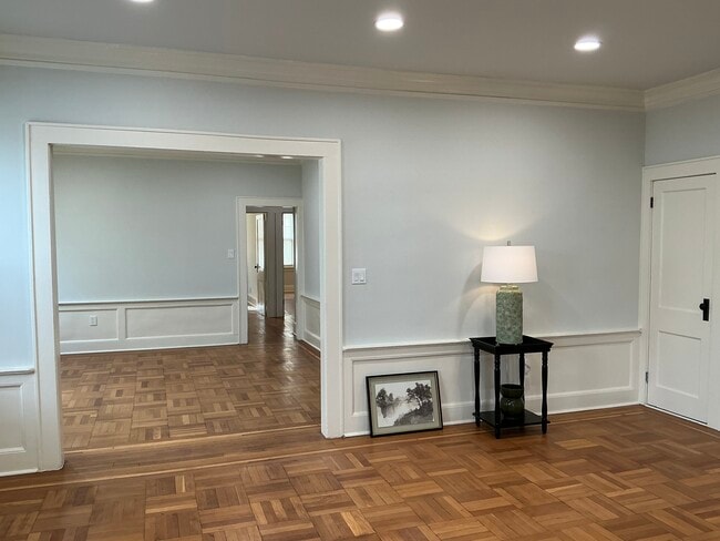 176 Weequahic Ave, Unit #1