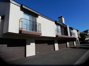 Pinery Apartments in Azusa, CA - Building Photo - Building Photo