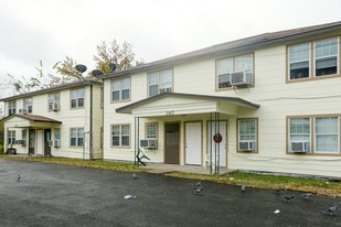 Bastrop Plaza Apartments