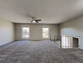 9744 Columbine Ct in Thornton, CO - Foto de edificio - Building Photo