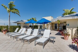 235 NE 1st St in Delray Beach, FL - Building Photo - Building Photo