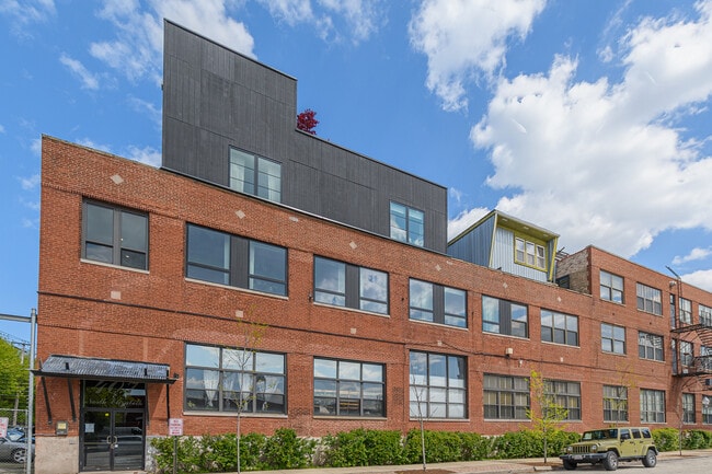 property at 407 N Elizabeth St