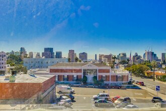 2241 Fourth Ave in San Diego, CA - Foto de edificio - Building Photo