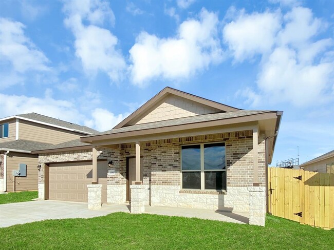 13063 Clear View Dr in Willis, TX - Building Photo - Building Photo