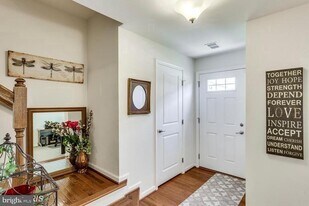 13557 Handel Pl in Gainesville, VA - Building Photo