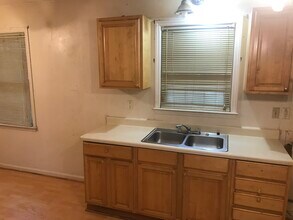 1910 John Ct in Goldsboro, NC - Building Photo - Building Photo