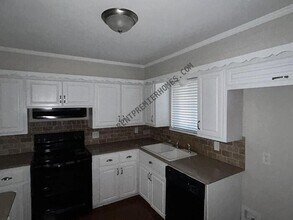 5406 E 25th Pl in Tulsa, OK - Building Photo - Building Photo