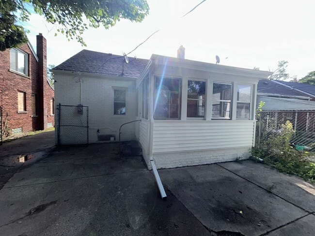 19335 Mansfield St in Detroit, MI - Building Photo - Building Photo