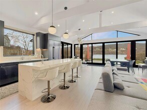 12 Hudson River Ln in Garrison, NY - Building Photo - Building Photo