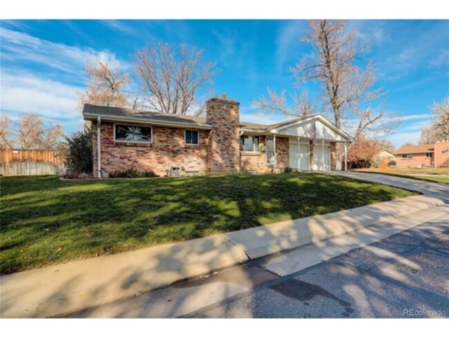 property at 3403 W Bowles Ave