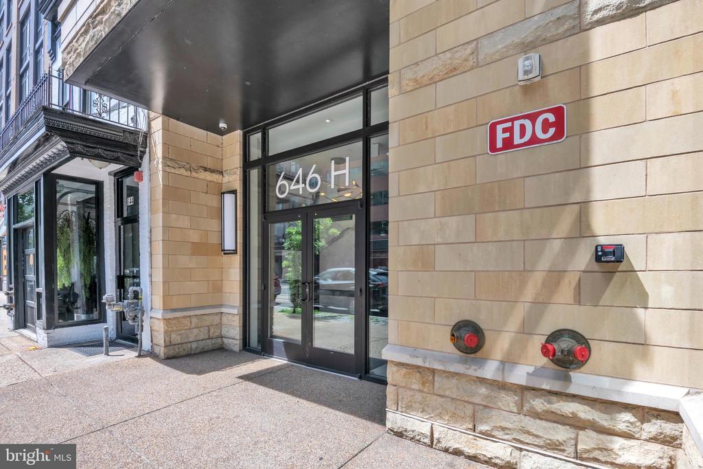 646 H St NW-Unit -301 in Washington, DC - Building Photo