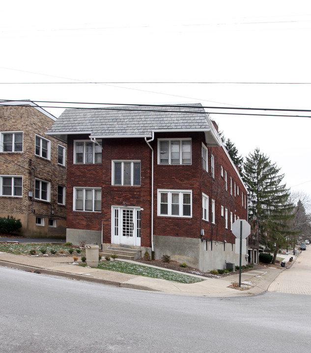 15 Meadowcroft Ave in Pittsburgh, PA - Foto de edificio