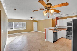 1129 NW 7th Terrace in Fort Lauderdale, FL - Building Photo - Building Photo