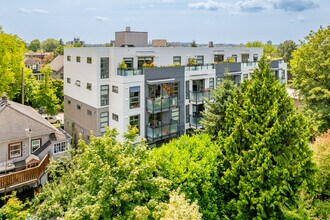 1551 Grant in Vancouver, BC - Building Photo - Building Photo