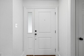 1143 Bayshore Dr in Rockwall, TX - Building Photo - Building Photo