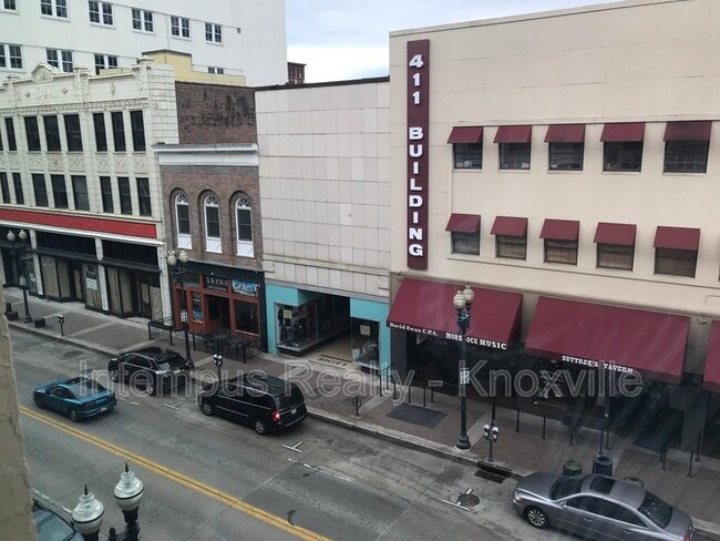 402 S Gay St in Knoxville, TN - Building Photo - Building Photo