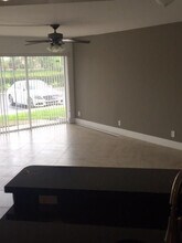 8761 Wiles Rd in Coral Springs, FL - Building Photo - Building Photo