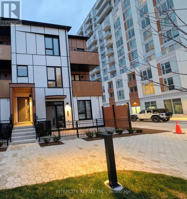 42 All Nations Dr in Brampton, ON - Building Photo - Building Photo