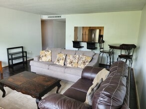 2965 Pharr Court South NW, Unit 216 in Atlanta, GA - Building Photo - Building Photo