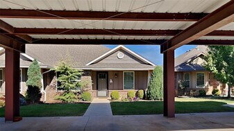 8809 SW 55th St in Oklahoma City, OK - Building Photo