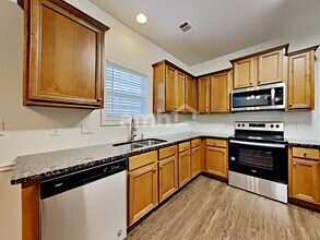 3199 Arbor Oaks Dr SW in Snellville, GA - Building Photo - Building Photo