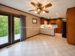 6400 Shetland Dr in Knoxville, TN - Building Photo - Building Photo