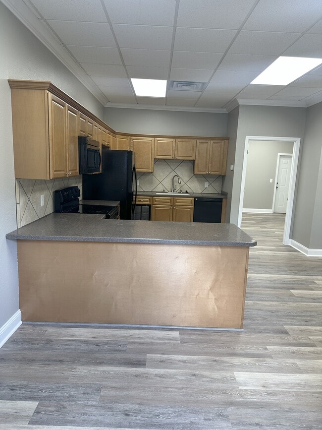 1472 S Mayo Trl, Unit 2 in Pikeville, KY - Building Photo - Building Photo