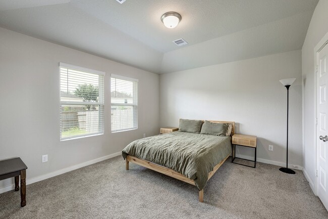 property at 5638 Madden Ln