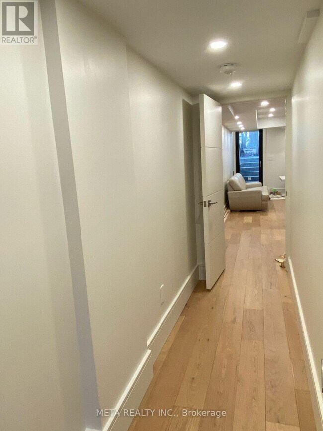 71 Harshaw Ave in Toronto, ON - Building Photo - Building Photo