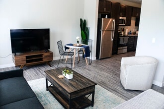 The Ripple in Indianapolis, IN - Foto de edificio - Building Photo