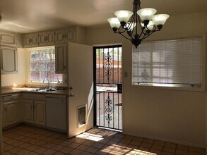 2714 San Rafael Ave SE in Albuquerque, NM - Building Photo - Building Photo