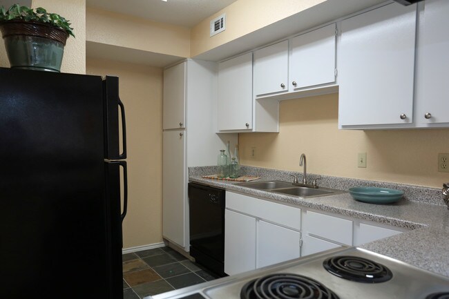 Breton Mill in Houston, TX - Foto de edificio - Interior Photo