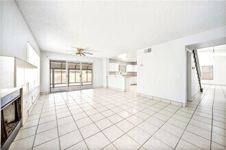 771 W Ave E in Lancaster, CA - Building Photo - Building Photo