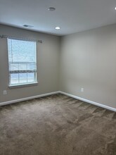 1023 Anderson Pl SE in Washington, DC - Building Photo - Building Photo