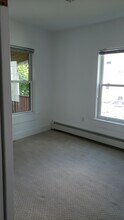 3 Gorham St, Unit 3 Gorham Unit 2 in Somerville, MA - Building Photo - Building Photo